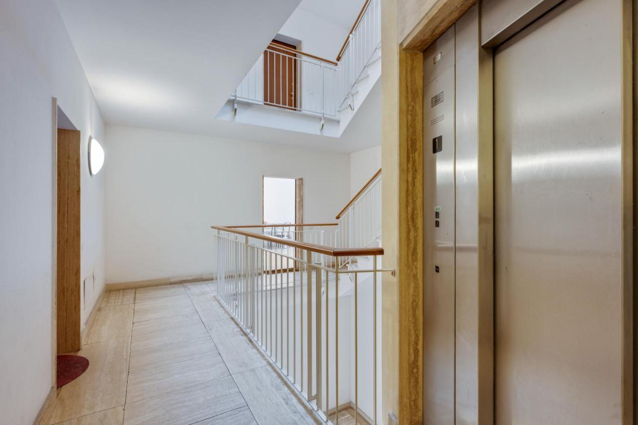 Il Broletto Apartment - Affitti Brevi Italia Лекко Екстер'єр фото