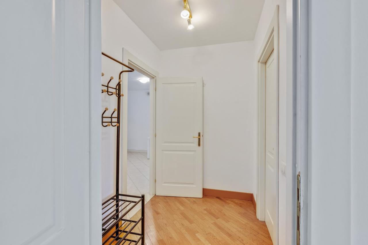 Il Broletto Apartment - Affitti Brevi Italia Лекко Екстер'єр фото